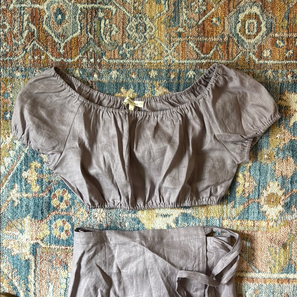 Whimsy + Row Gray Puff Sleeve Top